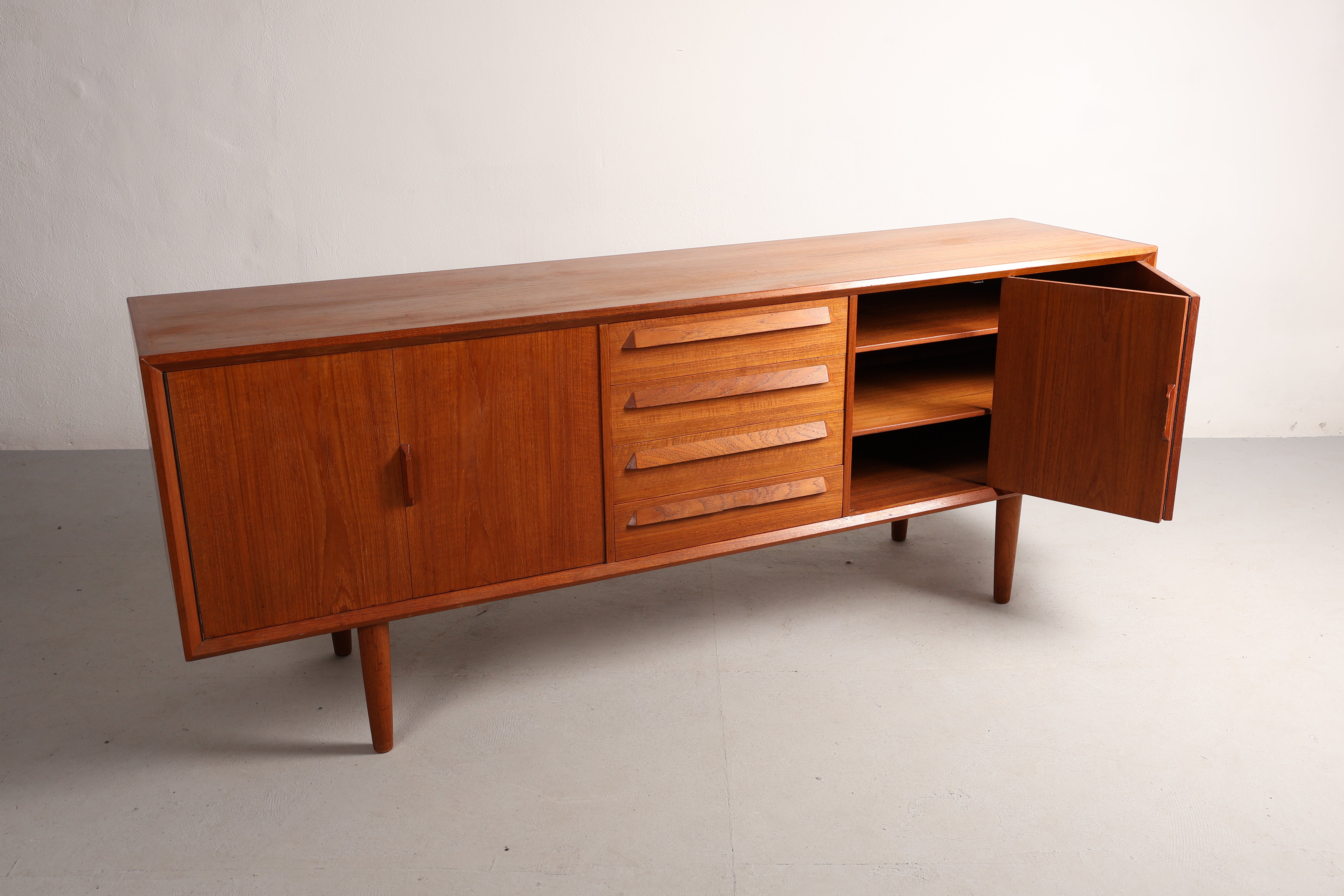 Sideboard von Ib Kofod-Larsen, Teak, 60er, Dänemark