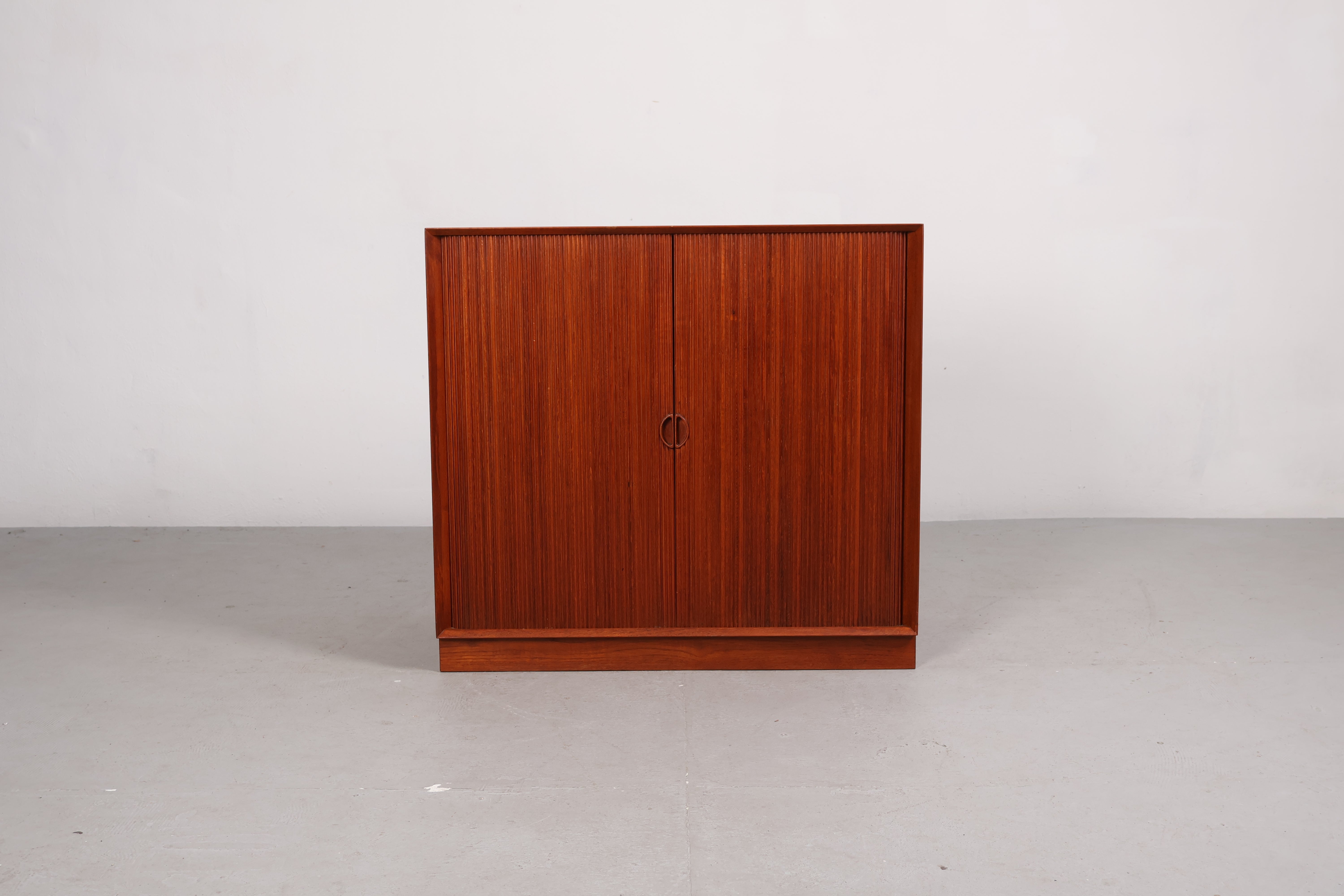 Kommode „Lamellentüren“ von Peter Hvidt, Teak, 60er, Dänemark