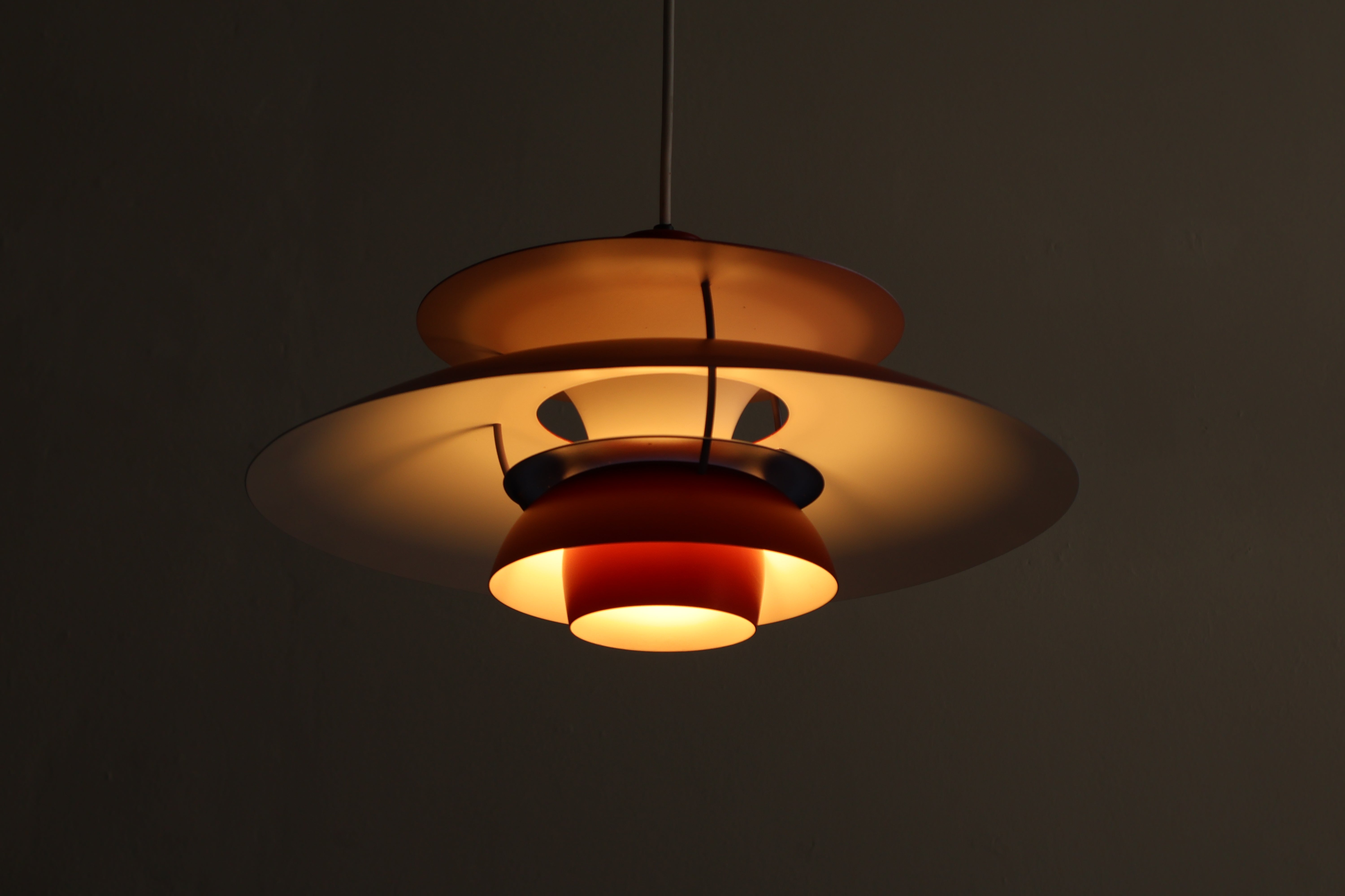 Deckenlampe „PH5“ von Louis Poulsen, Alu, versch. Farben, 60er, Dänemark